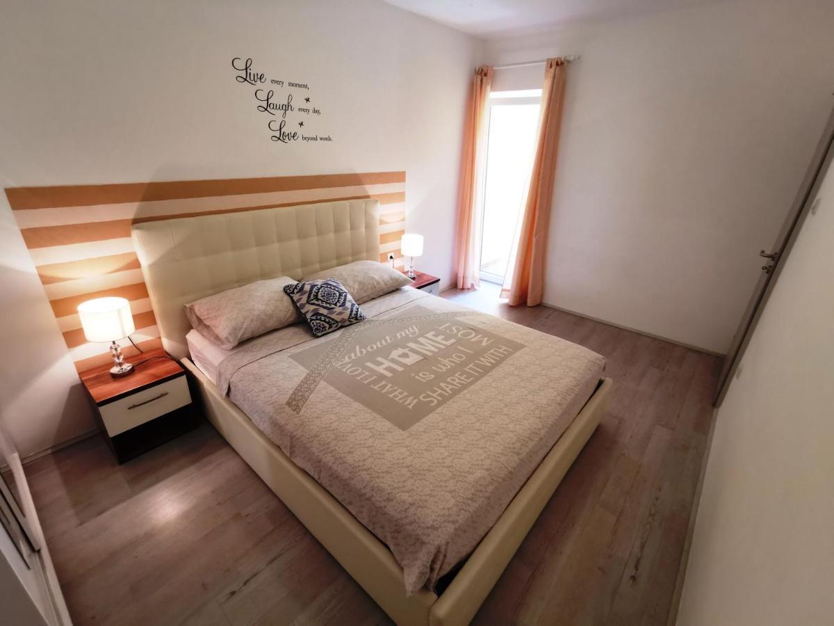 Apartments Lea 2 Malinska Bagian luar foto