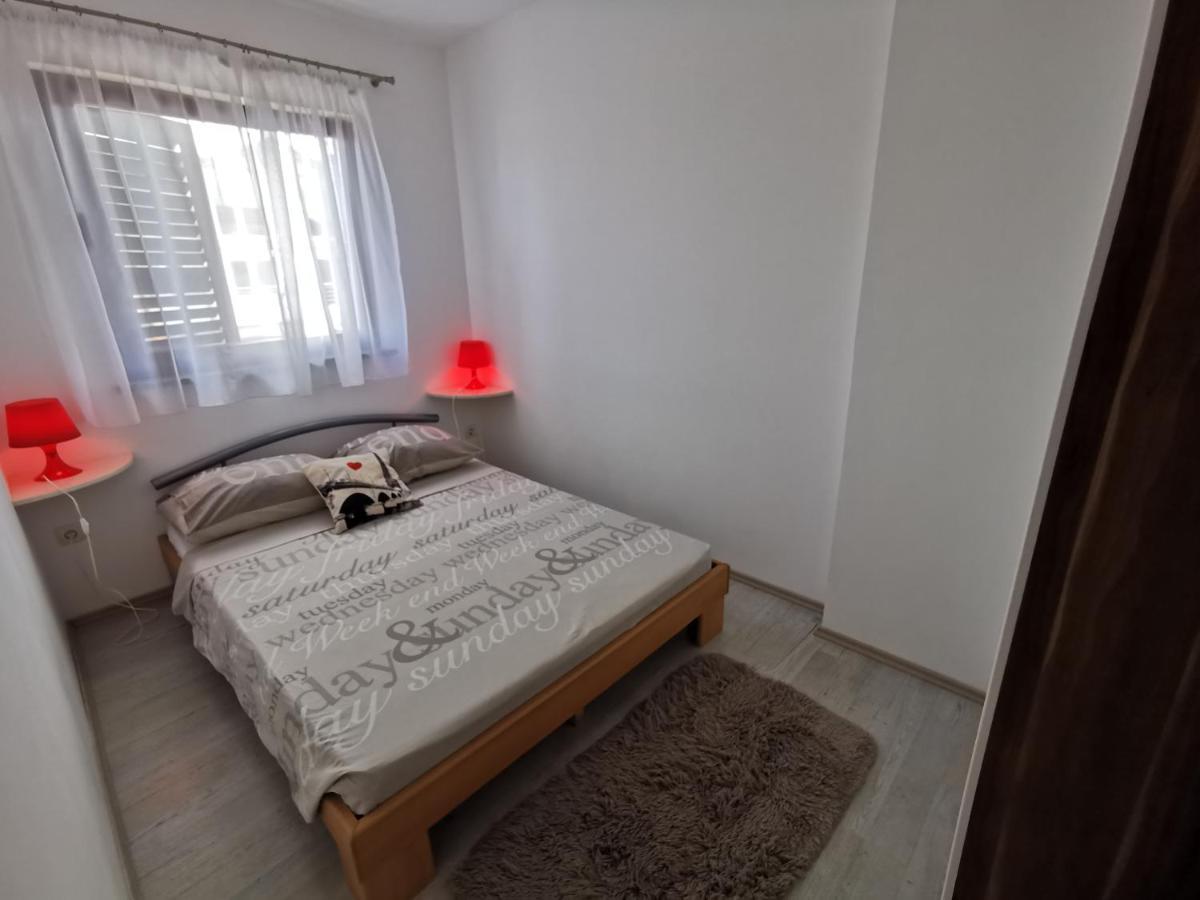 Apartments Lea 2 Malinska Bagian luar foto